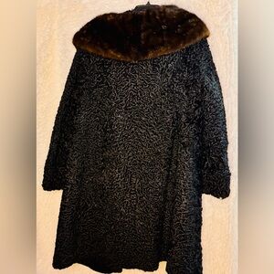 Vintage Lilly Daché Persian Lamb Fur Coat with Mink Collar – Size Medium